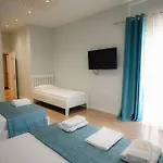 Oyster Central Suites